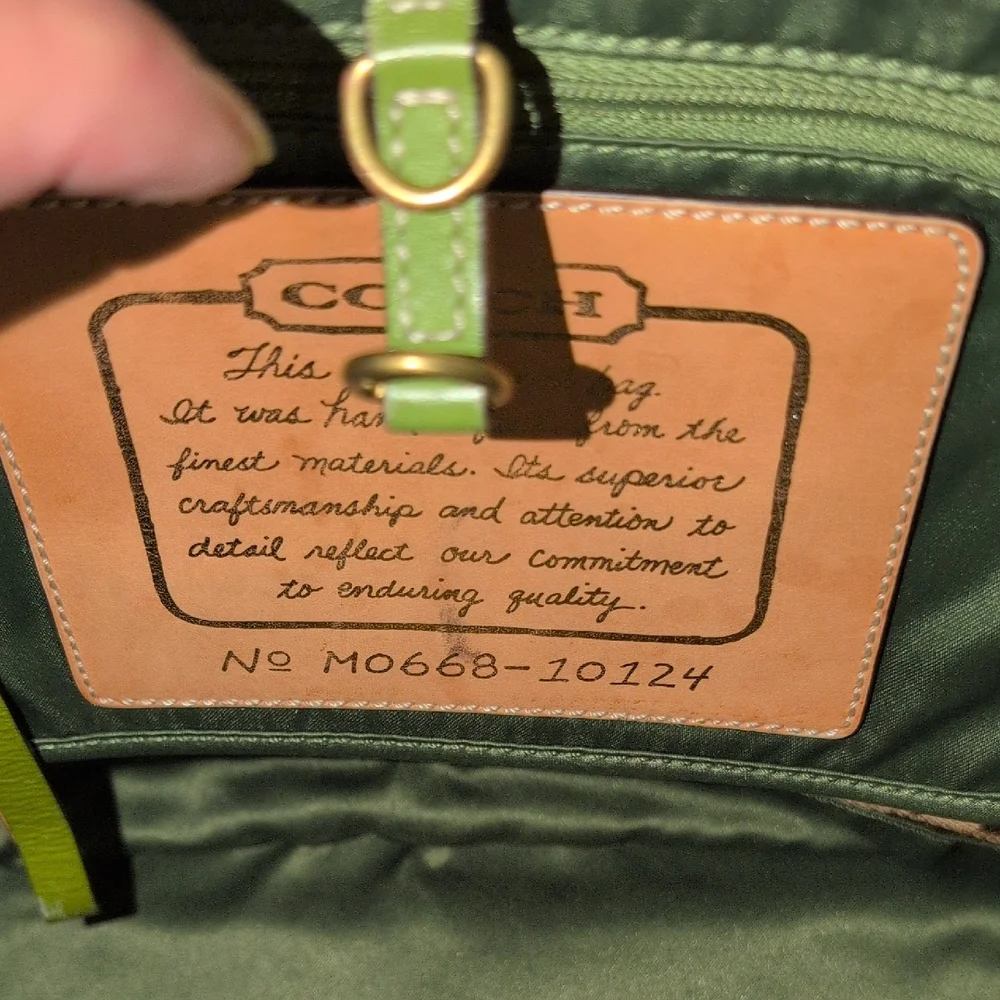 Coach Signature C Tote With Green Apple Patent Leather Trim 2006 Style 10124 - Picture 13 of 14